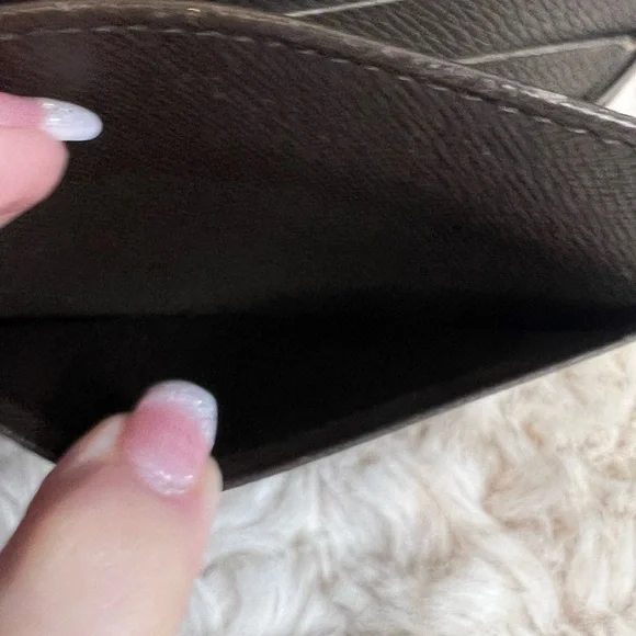 LOUIS VUITTON WALLET TIAGA MULTIPLE BI-FOLD MEN - Picture 10 of 12